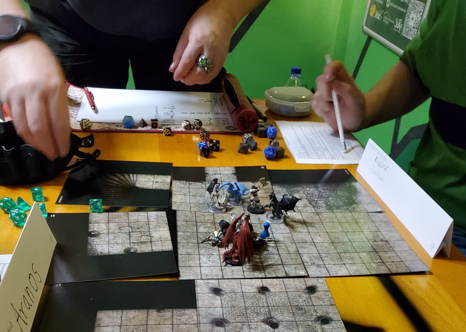 Helden-gegen-Drachen-Rollenspiel-DD-1536x1096